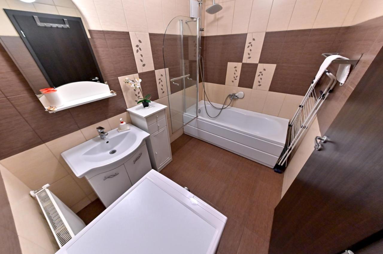 Terezianum Apartments, Free Parking ซีบิว ภายนอก รูปภาพ